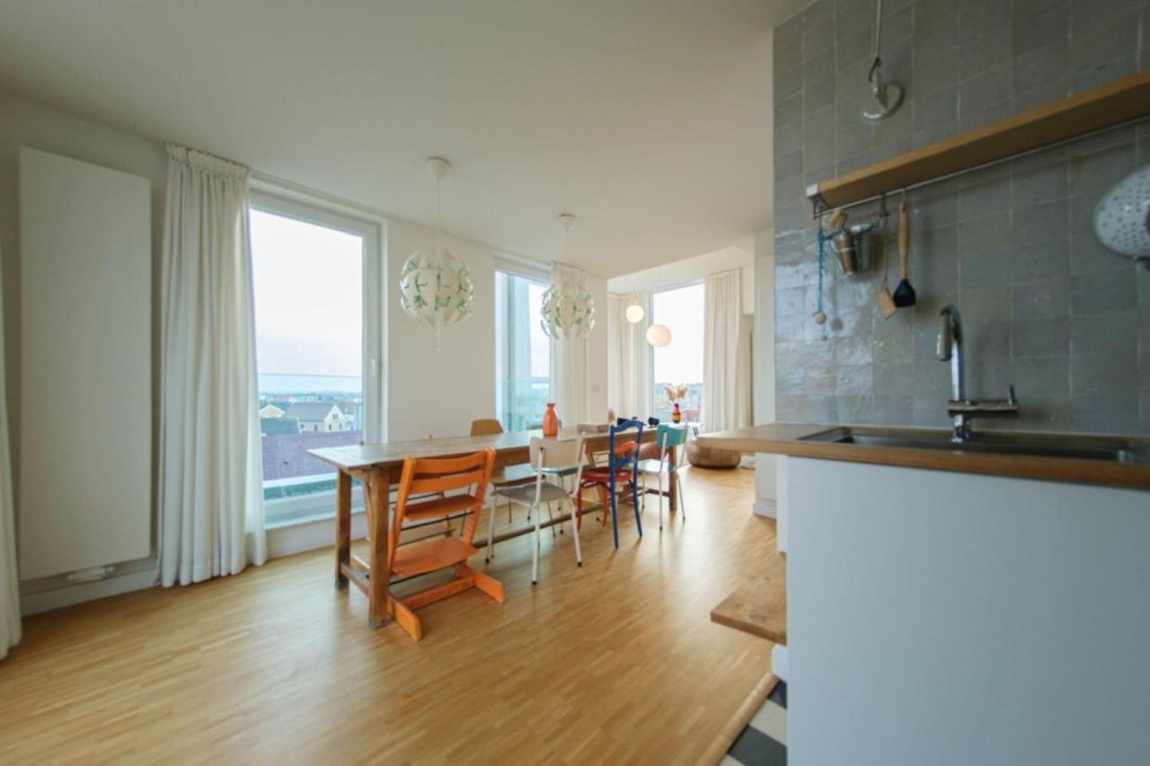 Апартаменты Stijlvolle En Lichtrijke Design Penthouse Met Prachtig Uitzicht Te Wenduine Де-Хаан Экстерьер фото